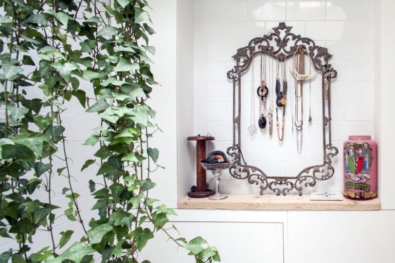 How to Store and Display Your Accessories